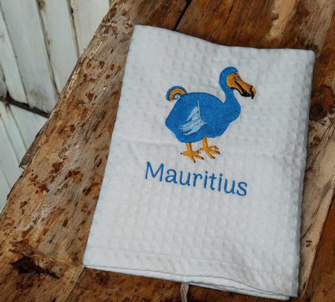 Petit Torchon Brodé MAURITIUS